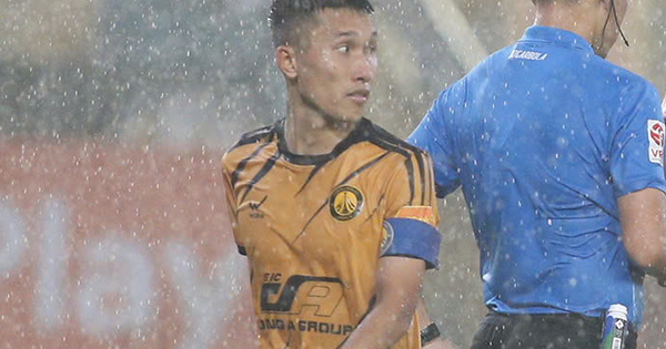 Tuyển thủ Việt Nam nghẹn ngào chia tay đội “ngựa ô” V.League, gia nhập “đại gia” đất Bắc?