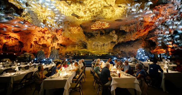 Nhà hàng fine dining trong hang động 150 triệu năm tuổi ở Quảng Ninh gây sốt: Thực khách vừa ăn tối, vừa đắm chìm trong không gian huyền thoại