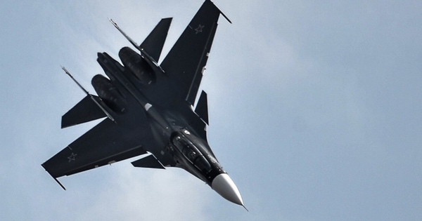 Su-30SM bất ngờ được lắp một 