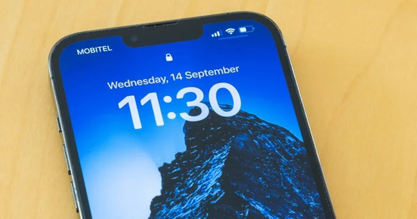Bớt tranh cãi lại: Phải thừa nhận là không có Samsung thì iPhone đã chẳng có tính năng 
