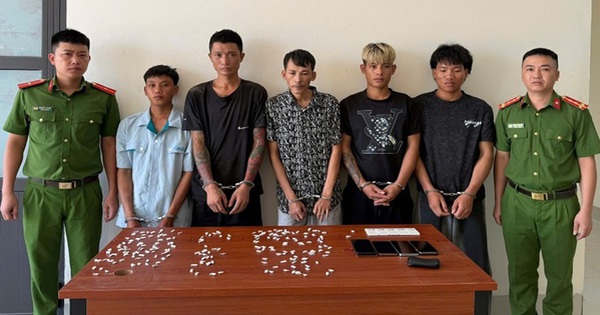 Bắt công nhân xây dựng Quàng Văn Bảo SN 1999