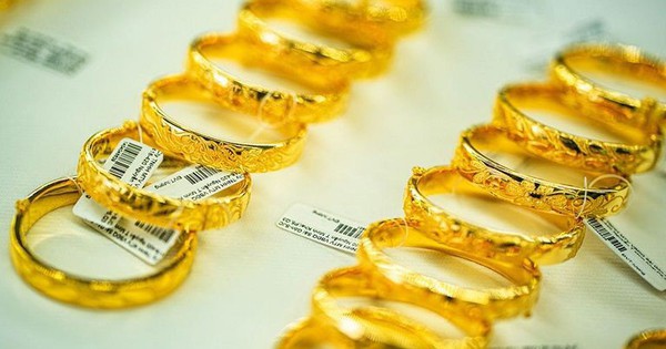 18 triệu hay 15 triệu đồng một chỉ, nhiều người mua vàng rồi mới nhận ra sự thật