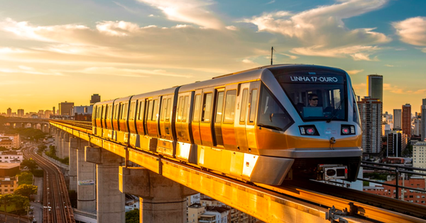 Giao cho nhà thầu ‘nội’, tuyến đường sắt cao tốc 6,7 km chậm tiến độ 12 năm, đội vốn lên 1,18 tỷ USD, nước này lập tức 'cầu cứu' Trung Quốc