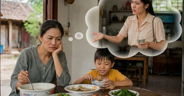Gửi con về quê, em dâu đưa 2 triệu đồng và ngày nào cũng 'soi' bé ăn gì