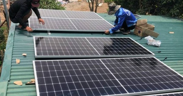 Lắp tấm năng lượng mặt trời ở nhà tiết kiệm được bao nhiêu tiền điện? Con số gây bất ngờ