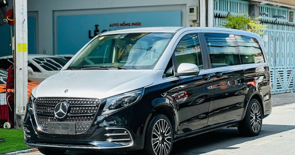 Bỏ 900 triệu đồng mua chiếc Mercedes-Benz này, người ngoài tưởng đi xe 4 tỷ: Ghế hàng hai dạng thương gia, máy dầu 163 mã lực