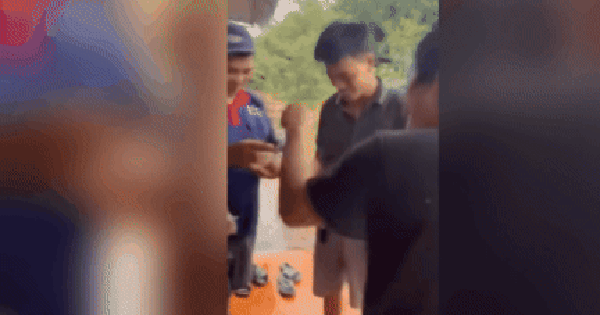 CLIP: Nam thanh niên cắt sầu riêng thuê trúng độc đắc 12 tỉ đồng xổ số miền Nam