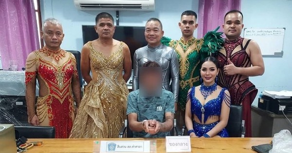 Sự thật sau bức ảnh “vũ công cảnh sát” gây nhầm lẫn toàn cầu