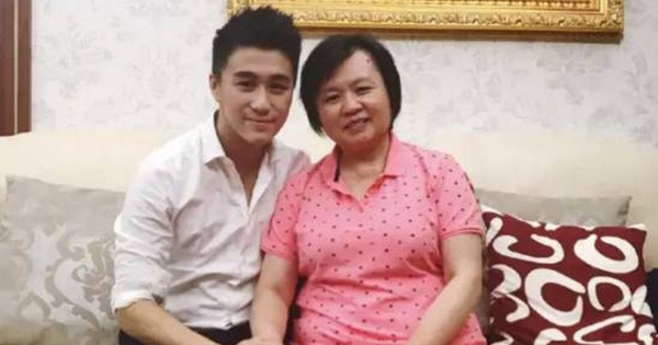 Bảo mẫu của gia đình tài phiệt trúng độc đắc 100 tỷ đồng, tặng ngay thiếu gia điện thoại đời mới, tiết lộ mối quan hệ đặc biệt