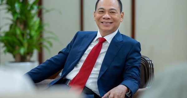 Khối nội tung gần 5.000 tỷ mua cổ phiếu Vingroup