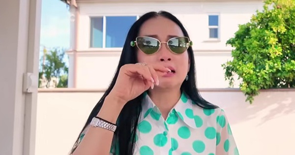 Ca sĩ tỷ phú Hà Phương bật khóc nức nở: "Tôi nhắn cho chồng 