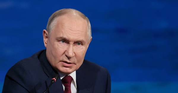 Tổng thống Putin: Chưa thấy lý do để gặp trực tiếp ông Volodymyr Zelensky