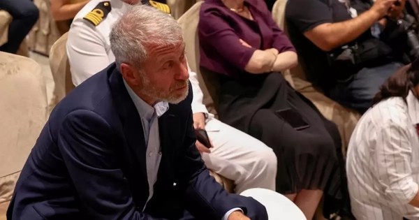 Tỷ phú Nga Abramovich tới Ukraine chuyển thông điệp