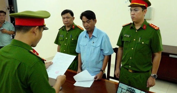 Vụ "cạo sạch quả đồi" ở Khánh Hòa: Khởi tố, bắt tạ
