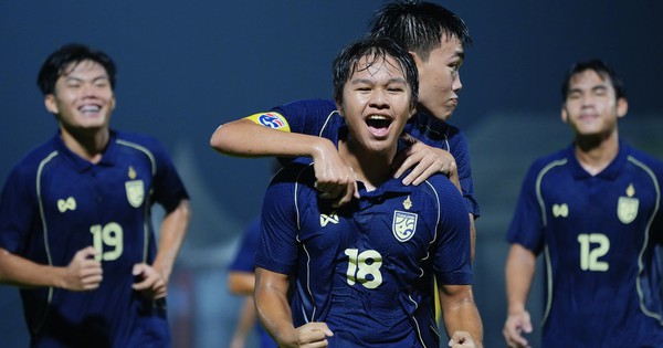 U19 Thái Lan thắng nghẹt thở Malaysia, mở toang cánh cửa bán