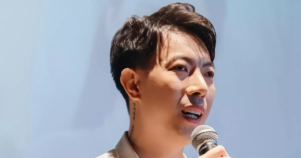 Ca sĩ Hoài Nhân mắc ung thư, mất hoàn toàn thị lực