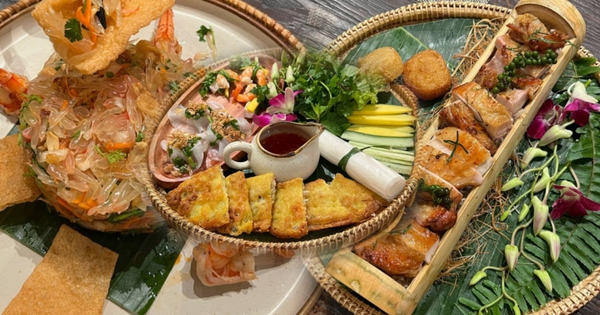 Trải nghiệm nhà hàng có vị trí đắc địa nhất Hội An, tự tay l