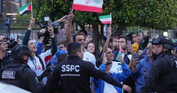 LĐBĐ Iran lên tiếng khi FIFA thu hồi vé xem World Cup 2026 c