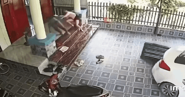 Nhà cửa bất ngờ rung lắc, cả gia đình tháo chạy khi nhìn thấ