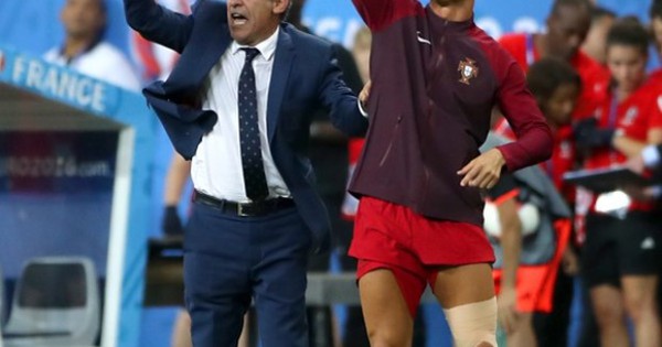 Ronaldo giải nghệ, làm HLV tuyển Bồ Đào Nha chỉ là vấn đề thời gian