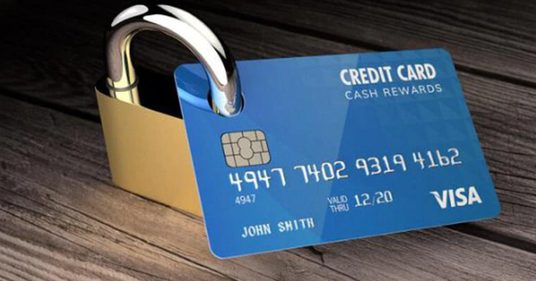 Cơ quan Thuế yêu cầu Vietcombank, VietinBank, Agribank... trừ tiền, phong toả tài khoản của loạt người nộp thuế có tên sau