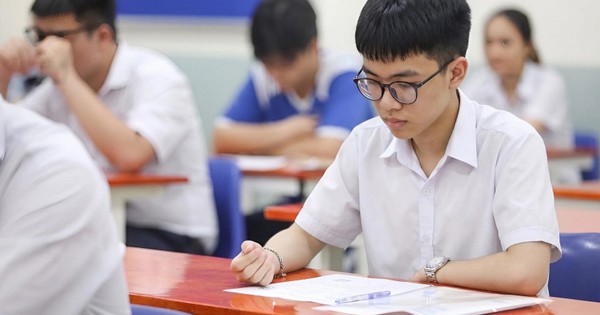 Phụ huynh rần rần ủng hộ đề xuất tách riêng thi tốt nghiệp THPT và Đại học: Thà tốn kém, vất vả còn hơn bất công và gian lận!