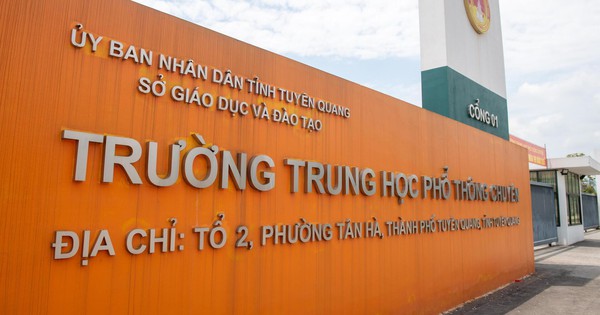 Khởi tố thêm Hiệu trưởng trường chuyên Tuyên Quang và 6 người trong vụ 147 điểm 10 môn Toán