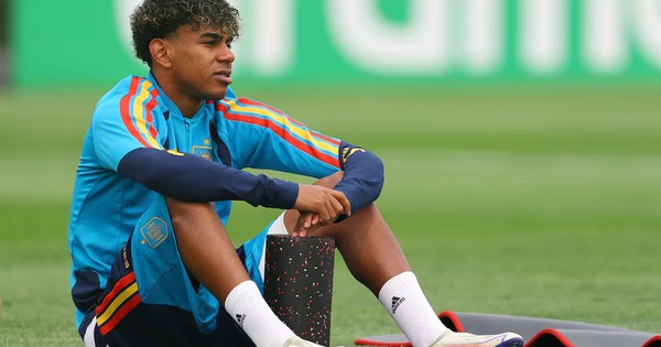 Lamine Yamal chấn thương, phải tập luyện riêng trước chung kết World Cup