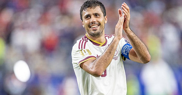 Rodri cảnh báo Messi: "Tôi đến đây là để giành chức vô địch World Cup"