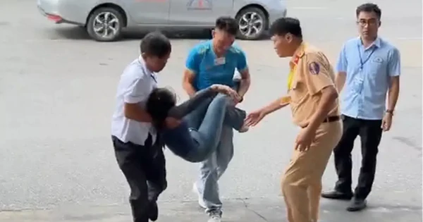 Đạt 90 điểm sát hạch lái xe, nữ học viên bất ngờ ngất xỉu