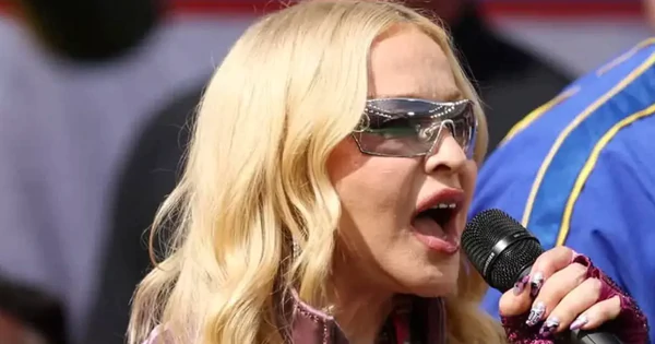 Biểu diễn ở World Cup, Shakira, Madonna, Justin Bieber không được nhận xu nào