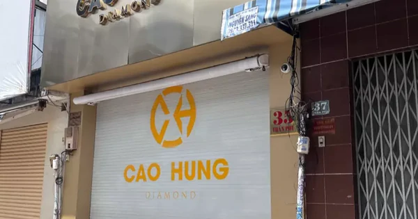 Đóng cửa hàng loạt, nhiều tiệm kim cương ở TPHCM đổ lỗi cho khách hàng