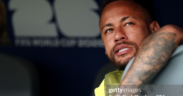 Neymar khóc nấc khi Brazil bị loại: Tạm biệt "vũ công samba" và giấc mơ World Cup mãi dở dang