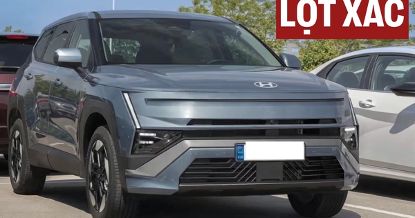 Hyundai Tucson thế hệ mới lộ thêm thiết kế: Lần đầu rõ đèn hậu, bất ngờ với chi tiết từng được kỳ vọng sẽ xuất hiện