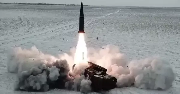 Phòng không Ukraine để lọt hơn 20 tên lửa đạn đạo Nga