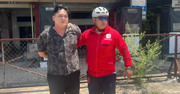 Dí dao vào cổ nữ chủ quán cà phê, cướp tiền và vàng
