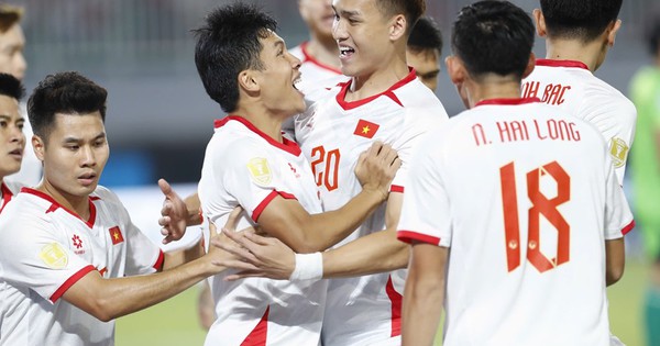 "Malaysia phải đá với 200% sức lực nếu muốn gây bất ngờ trước tuyển VIệt Nam!"