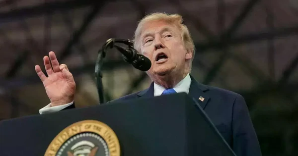 Tổng thống Donald Trump muốn tuyên bố eo biển Hormuz là lãnh thổ Mỹ