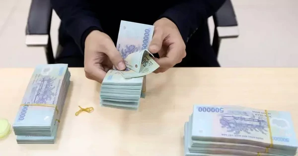Vì sao người dân thích gửi tiền ngân hàng?