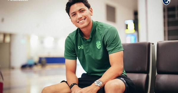 Tuyển Thái Lan không còn áp lực, tươi rói khi đến Việt Nam, tuyên bố "sẽ thắng ngược để vô địch trên sân Mỹ Đình"