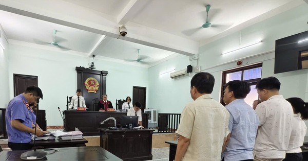 Cựu Phó Viện trưởng Viện KSND TP Huế bị đề nghị 2 năm 6 tháng tù do nhận hối lộ