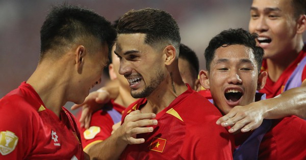 Kịch bản chung kết điên rồ: Kết quả hoà 2-2 nhưng cả 4 bàn thắng đều có dấu chân cầu thủ Thái Lan, Việt Nam được "biếu" 2 bàn