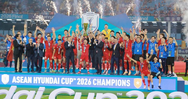 Chủ tịch FIFA bất ngờ trước sân vận động 60.000 chỗ đang được Vingroup xây dựng tại Hưng Yên
