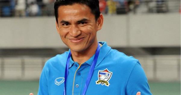 HLV Kiatisak: Tuyển Thái Lan phải vào top 12 châu Á, không chỉ là vô địch ASEAN Cup
