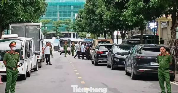 Nóng: Khám xét nơi ở của Huấn Hoa Hồng