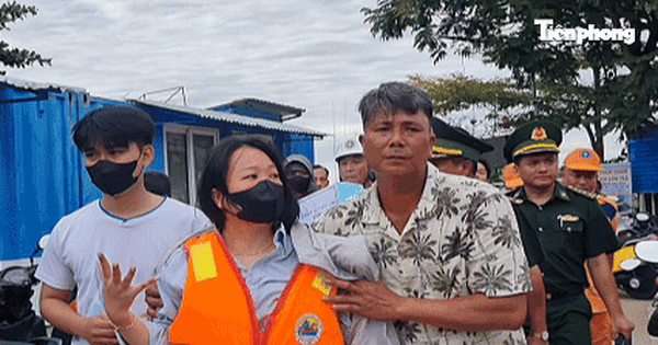 Giây phút trở về đất liền của cô gái trôi dạt 8 giờ trên biển