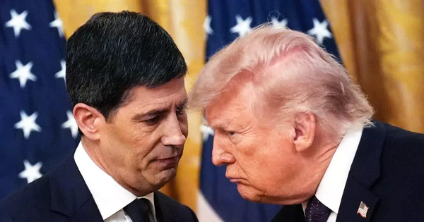 Fed tăng lãi suất bất chấp sức ép từ ông Trump