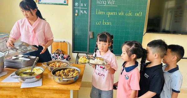 Hiệu trưởng ở Quảng Trị gửi thư mời phụ huynh kiểm tra bữa ăn bán trú
