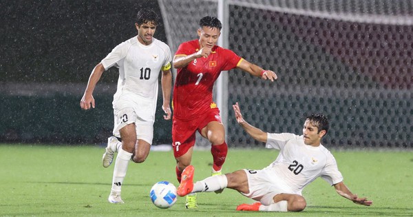 Diễn biến trận U23 Việt Nam vs U23 Philippines: U23 Việt Nam dùng đội hình "siêu tấn công"