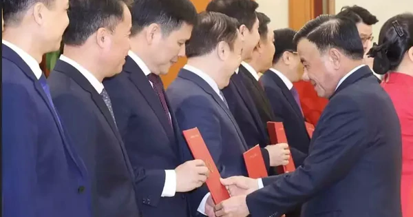 Thông tin về 6 Ủy viên Trung ương, Ủy viên dự khuyết Trung ương Đảng vừa nhận nhiệm vụ mới